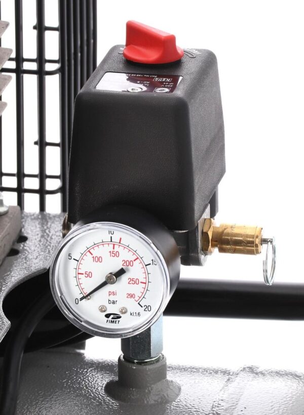 Compressor de ar HL 425-100 Pro | 10 bar | 3 CV / 2,2 kW | 317 l/min | 100 L (230V)