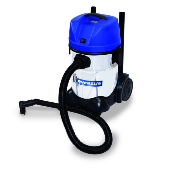 ASPIRADOR INOX 24L 1250W PROFISSIONAL | TECH