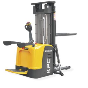 STACKER ELÉTRICO 2.000 KG 5.600 MM CDD20K | KPC